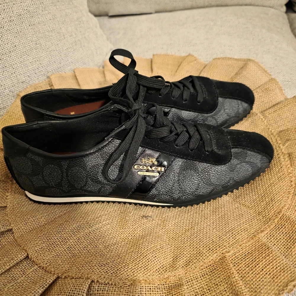 Coach Signature Ivy Leather Sneakers in black monogram pattern with suede toe - Picture 2 of 7